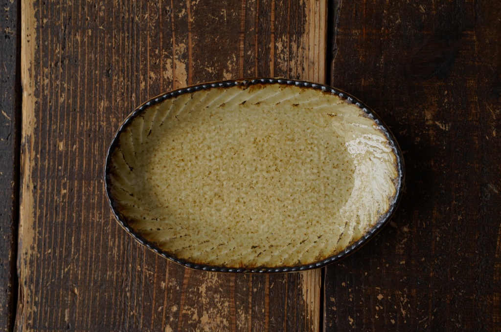 オーバル皿（黄茶）　『ツキゾエハル』